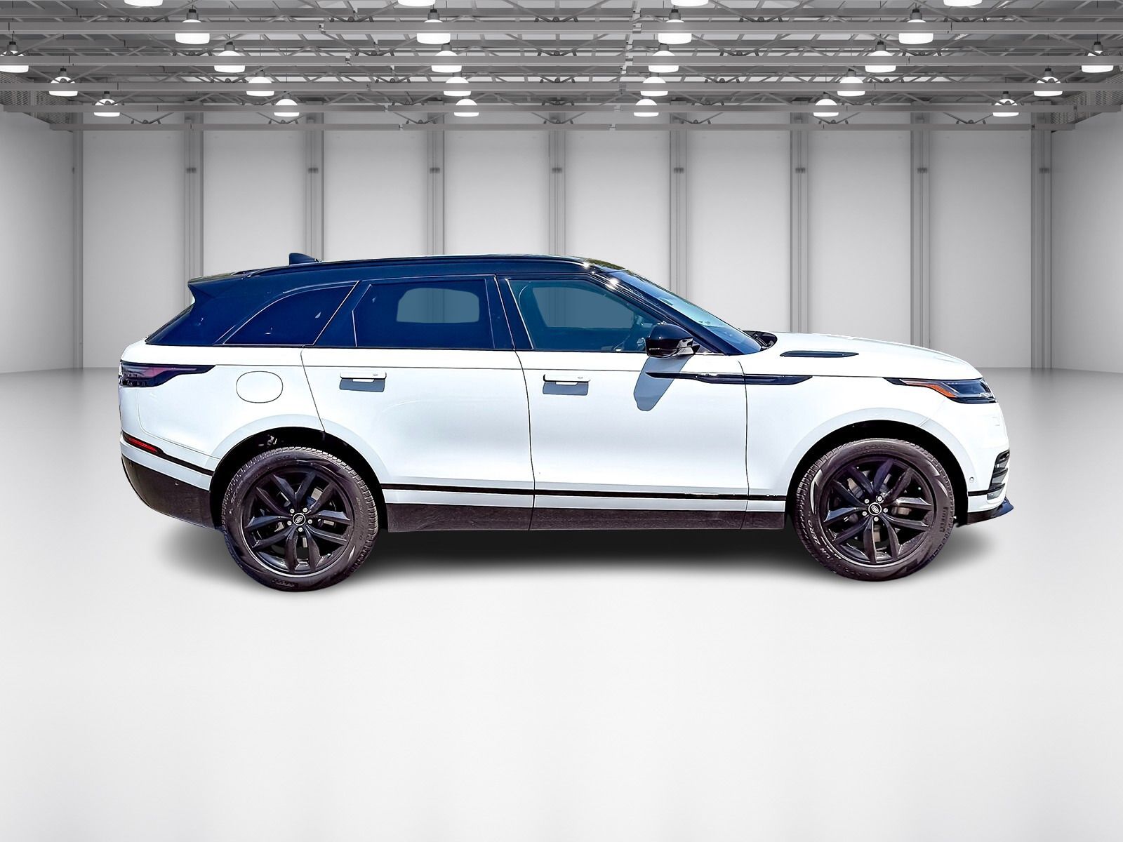 2026 Land Rover Range Rover Velar SE photo 6
