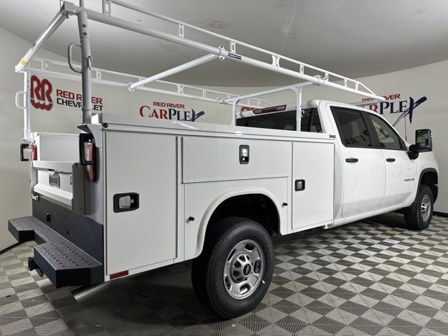 2025 Chevrolet Silverado 2500HD photo 3