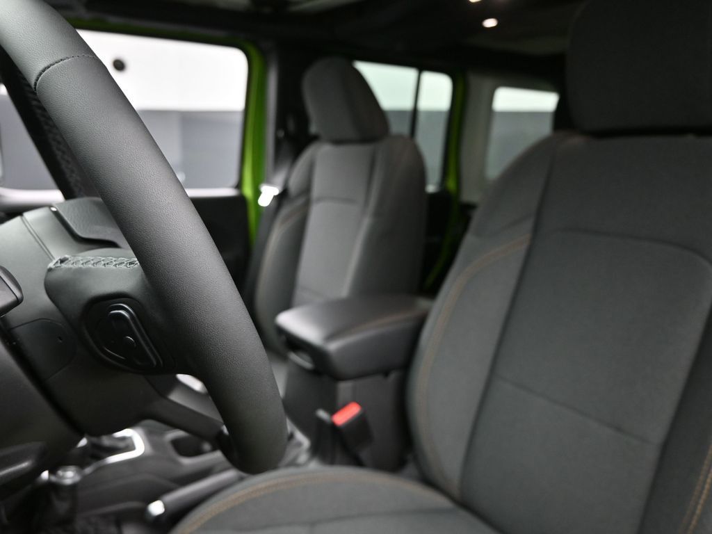 2025 Jeep Wrangler Sport S photo 11