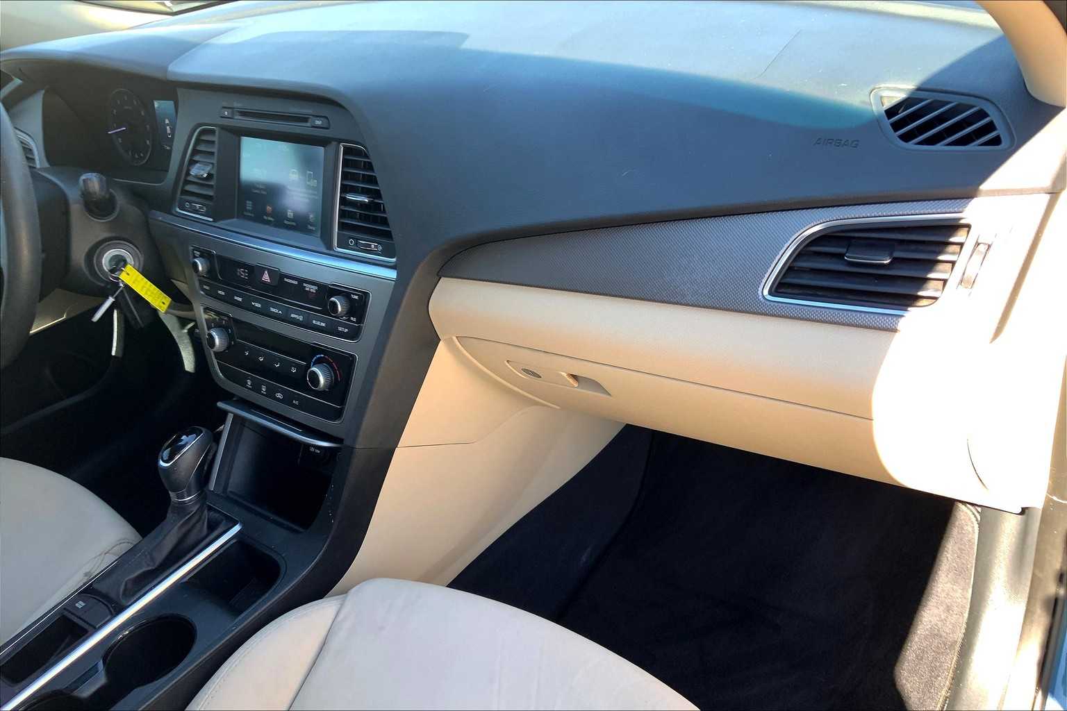 2016 Hyundai Sonata SE Eco photo 16