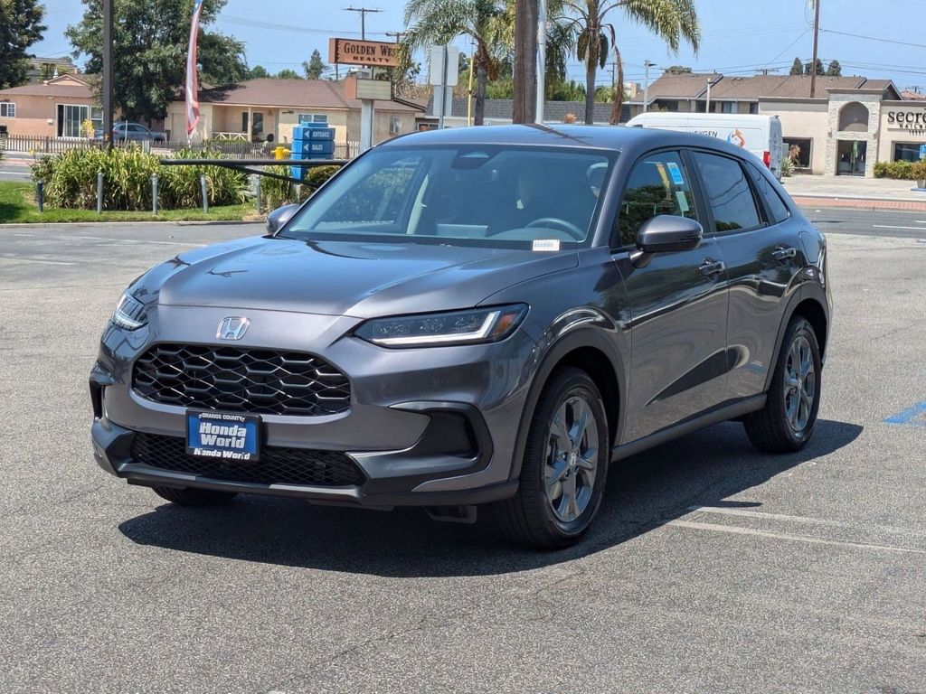 2026 Honda HR-V LX photo 3