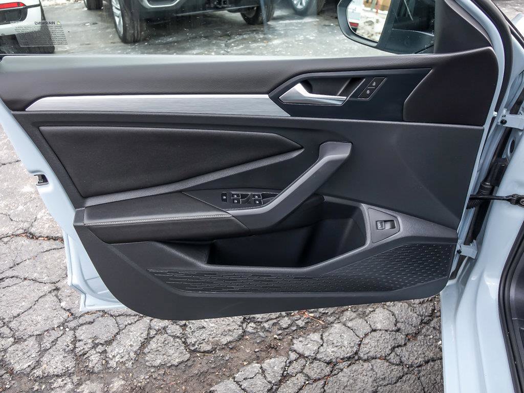 2025 VOLKSWAGEN JETTA - Image 21