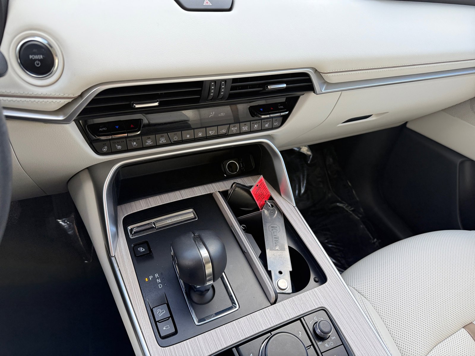 2024 Mazda CX-90 Premium Plus photo 13
