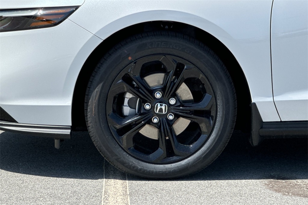 2025 Honda Accord SE photo 28