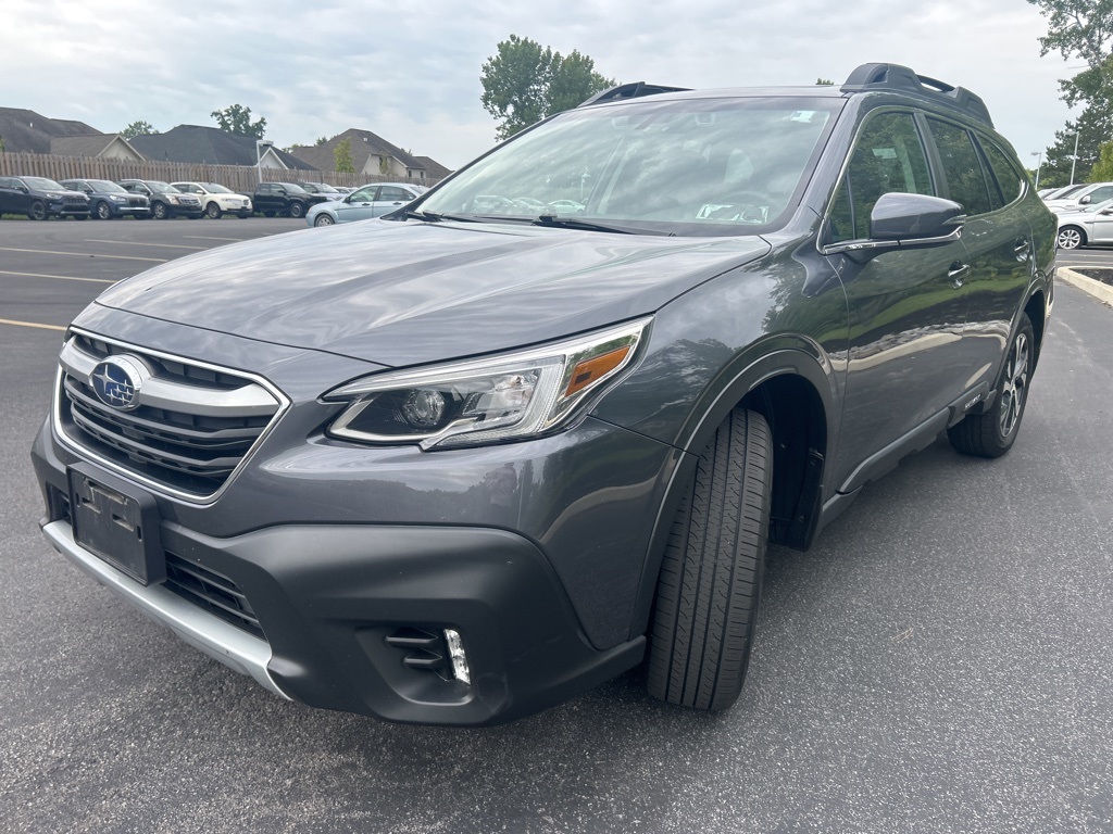2022 Subaru Outback Limited photo 2