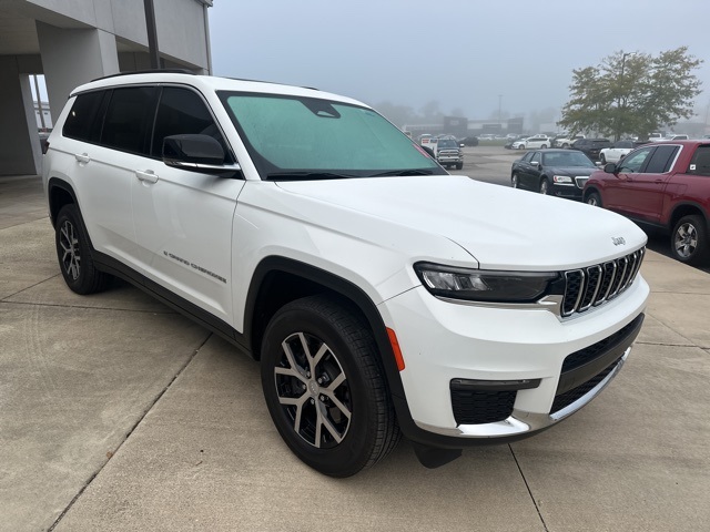 2024 Jeep Grand Cherokee Limited photo 6
