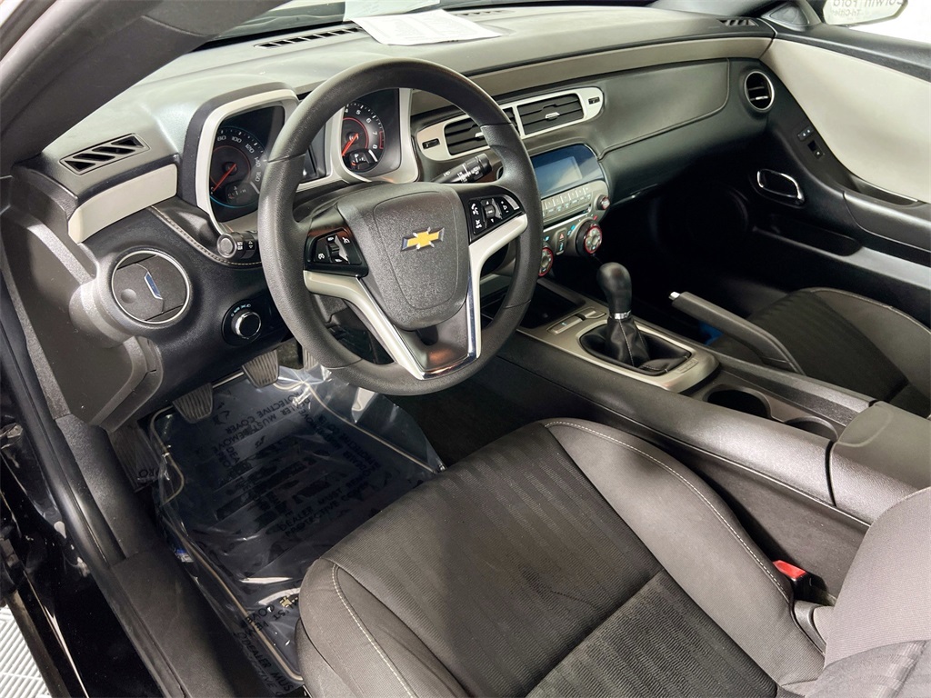 2014 Chevrolet Camaro 1LS photo 3