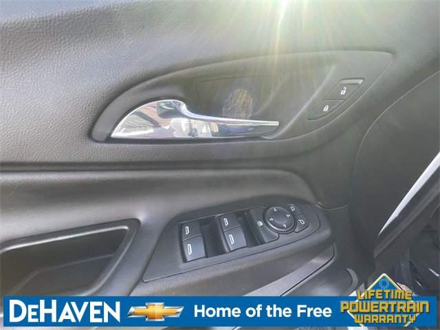 2024 Chevrolet Equinox LT photo 11