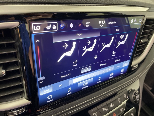 2025 Chrysler Pacifica photo 27