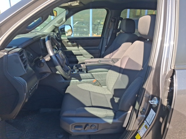 2025 Toyota Tundra SR5 photo 9