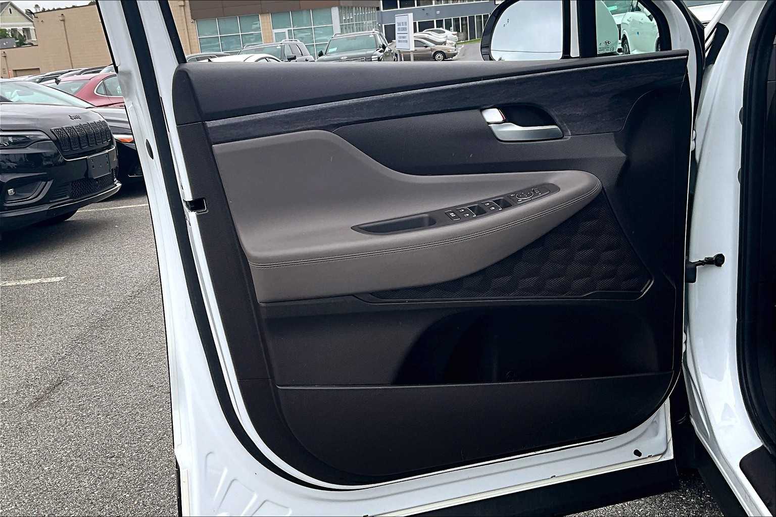 2020 Hyundai Santa Fe SEL photo 18