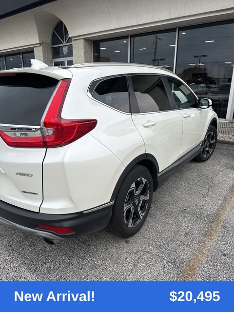 2018 Honda CR-V Touring photo 3