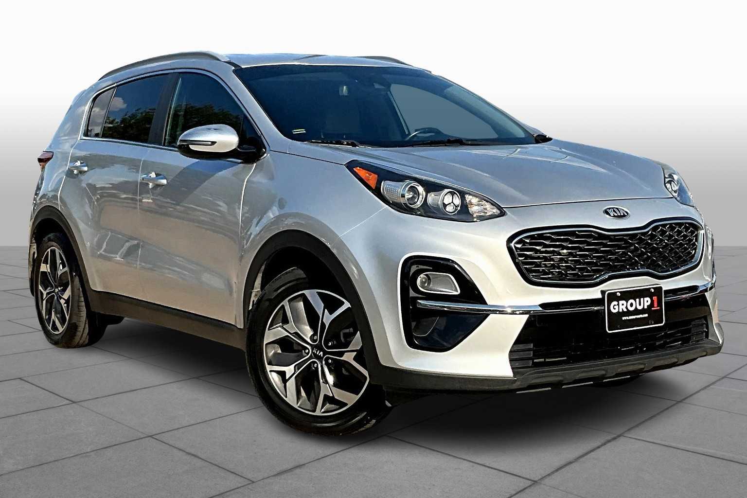 2020 Kia Sportage EX photo 2