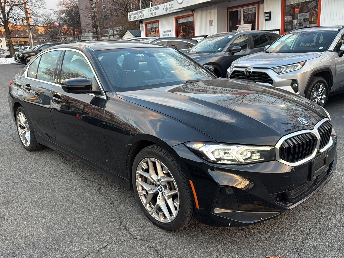 2025 BMW 3 Series 330i's photo