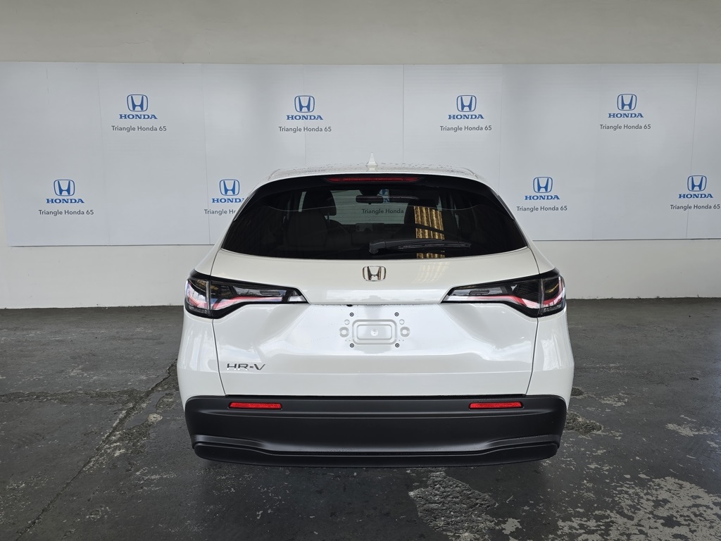 2026 Honda HR-V LX photo 3