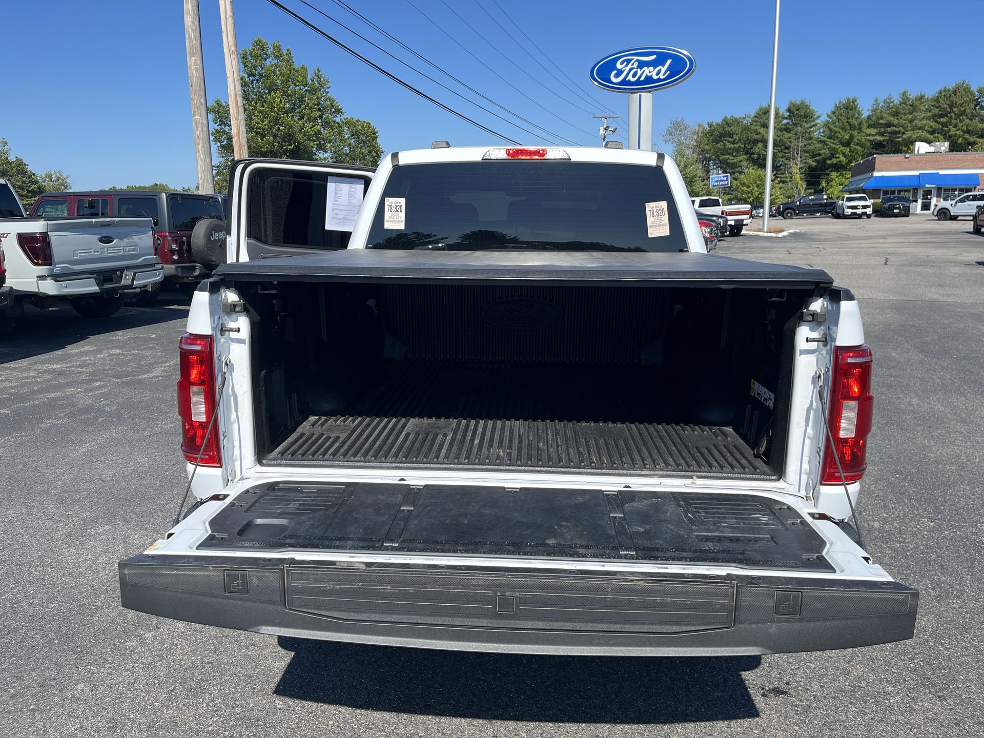 2022 Ford F-150 XLT photo 3