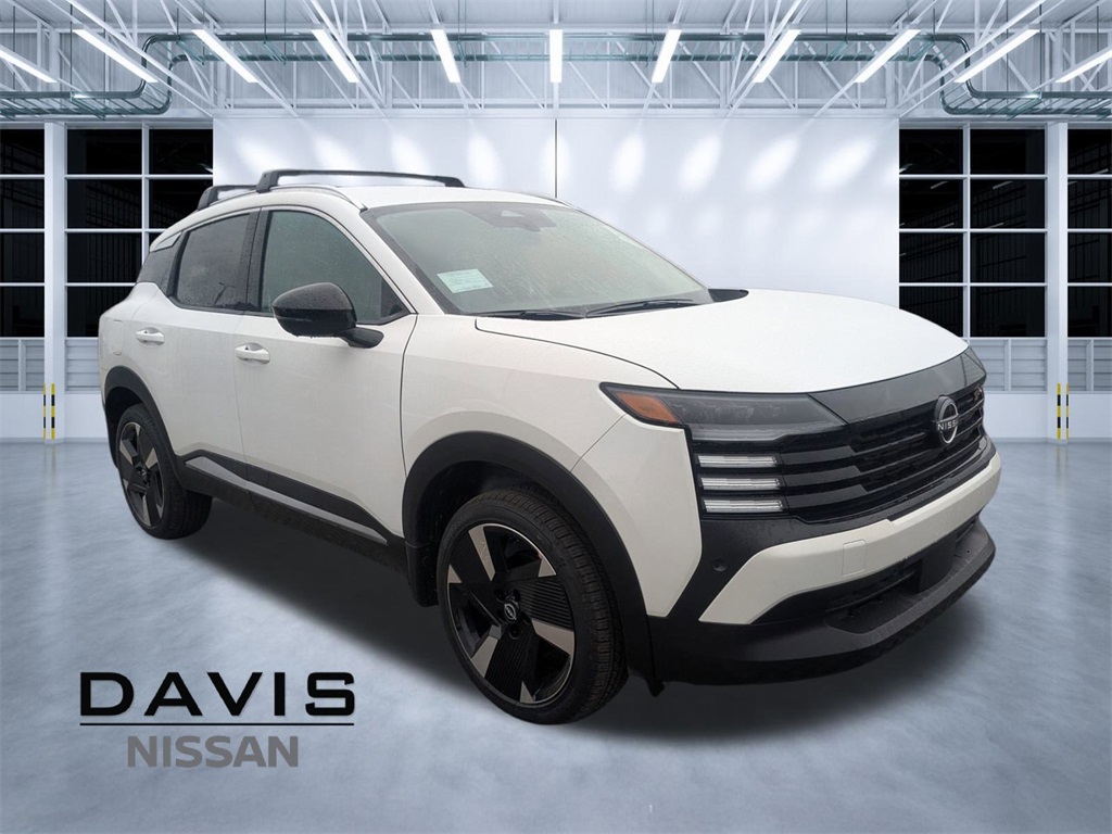 2026 Nissan KICKS SR's photo