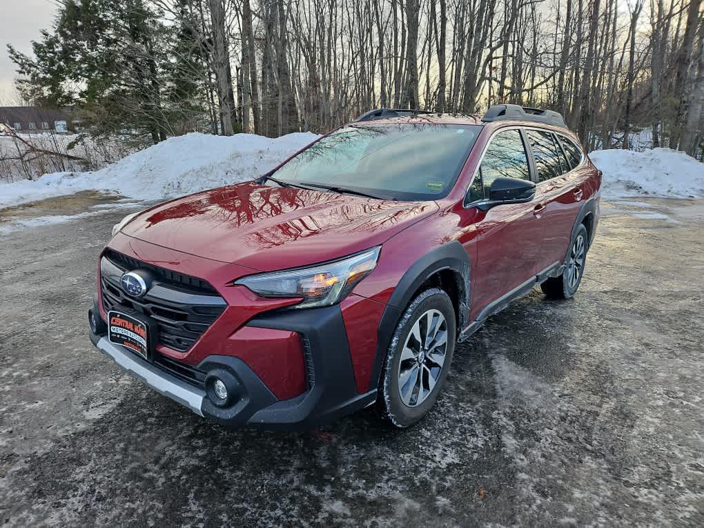 2025 Subaru Outback Limited's photo