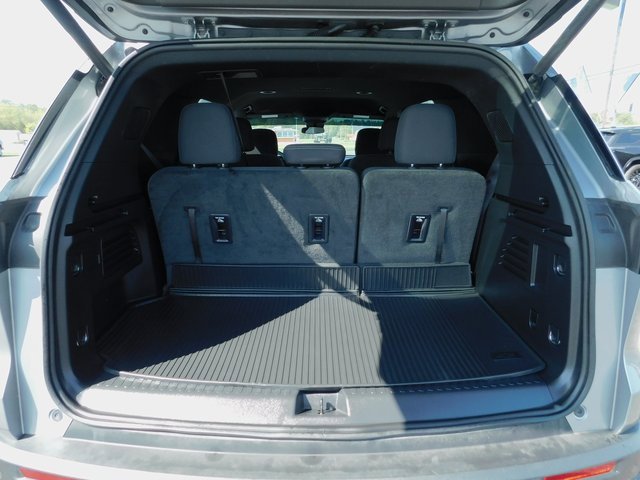 2024 Chevrolet Traverse photo 9