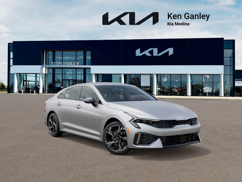 2026 Kia K5 GT-Line photo 8