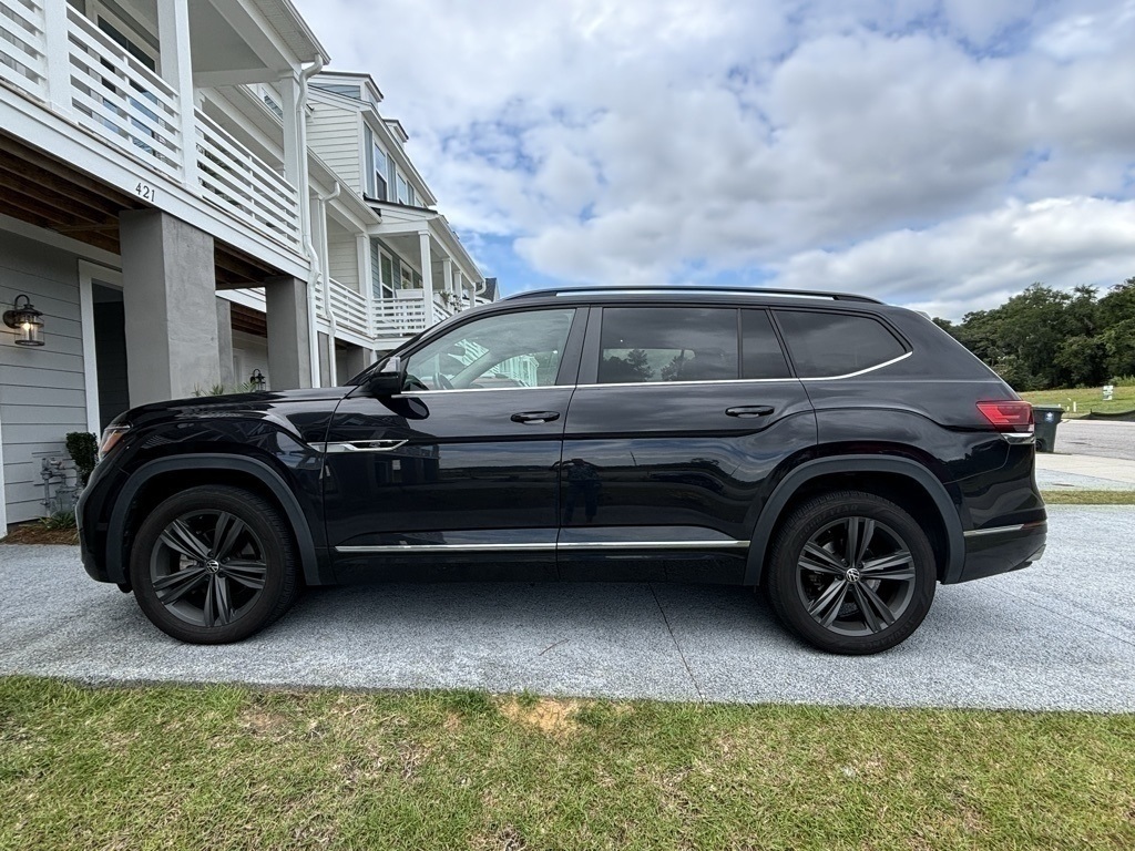 2021 Volkswagen Atlas SE w/Tech R-Line