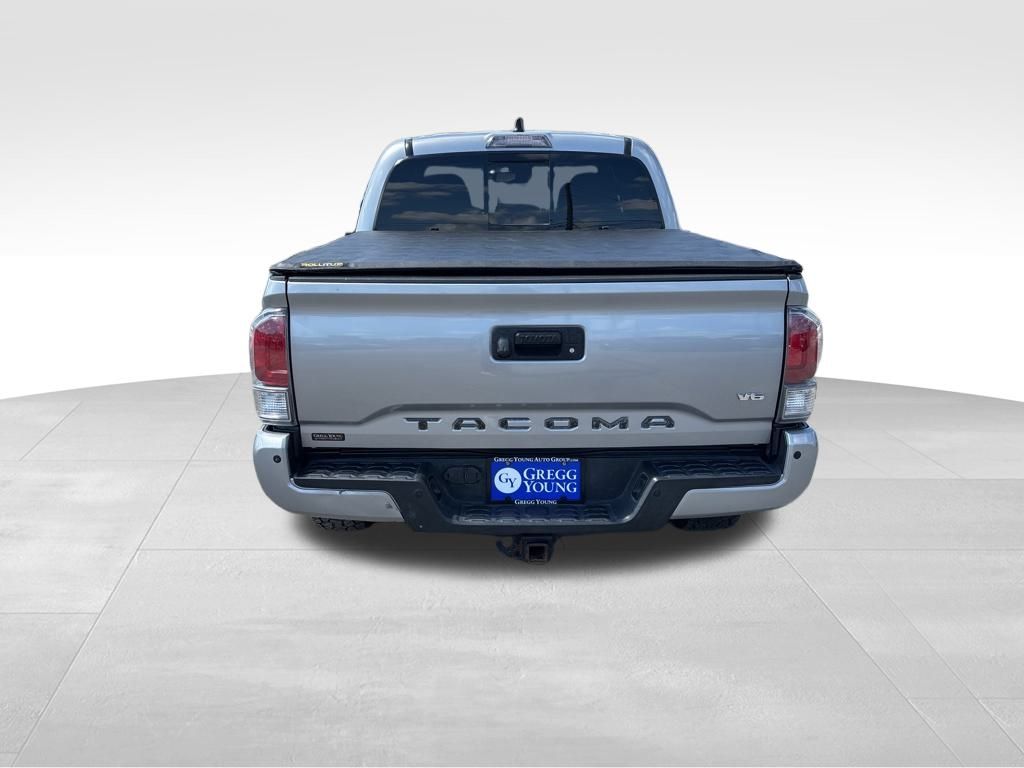 2021 Toyota Tacoma TRD Sport Double Cab photo 4