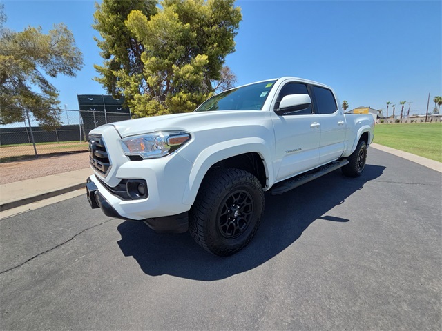 2019 Toyota Tacoma SR5 photo 3