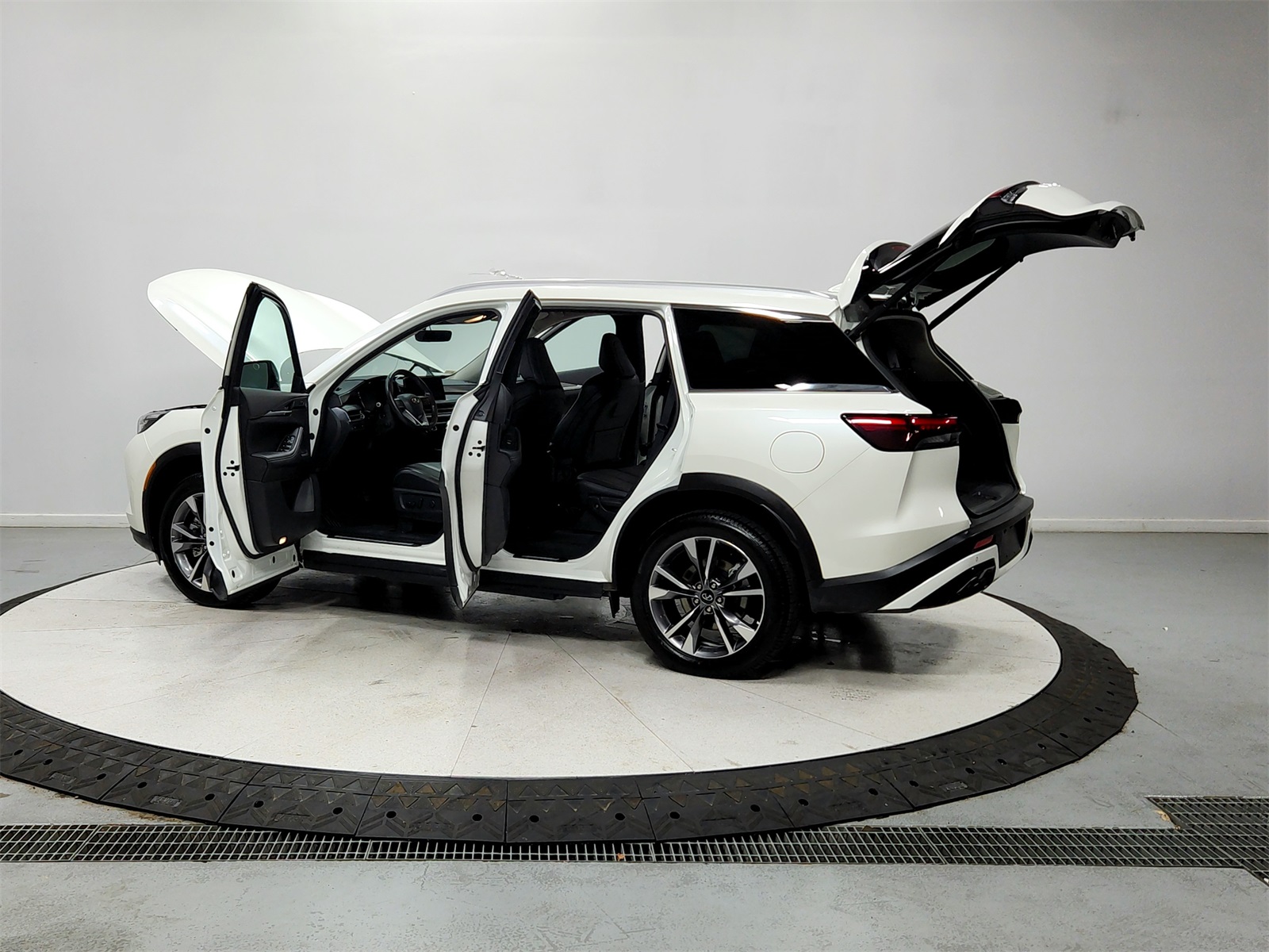 2024 Infiniti QX60 Luxe photo 13