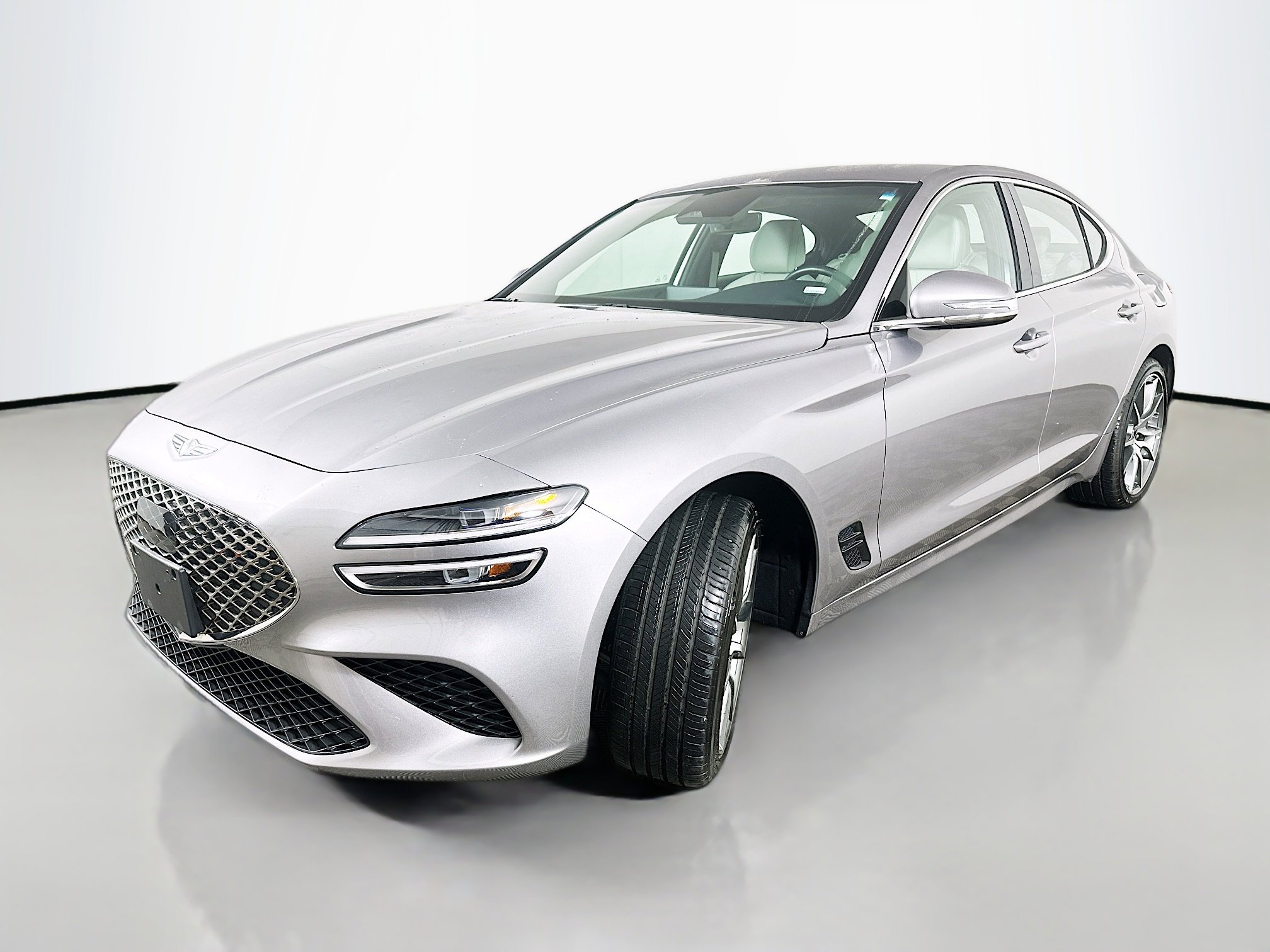 2025 Genesis G70 2.5T photo 3