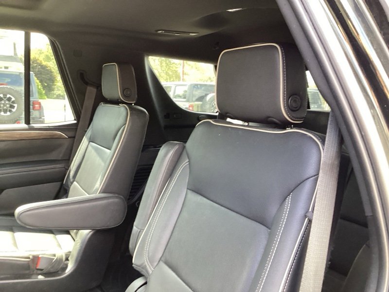 2023 Chevrolet Tahoe Premier photo 11