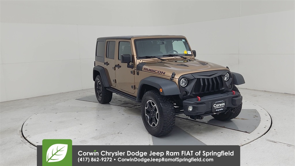2015 Jeep Wrangler Unlimited Rubicon photo 3