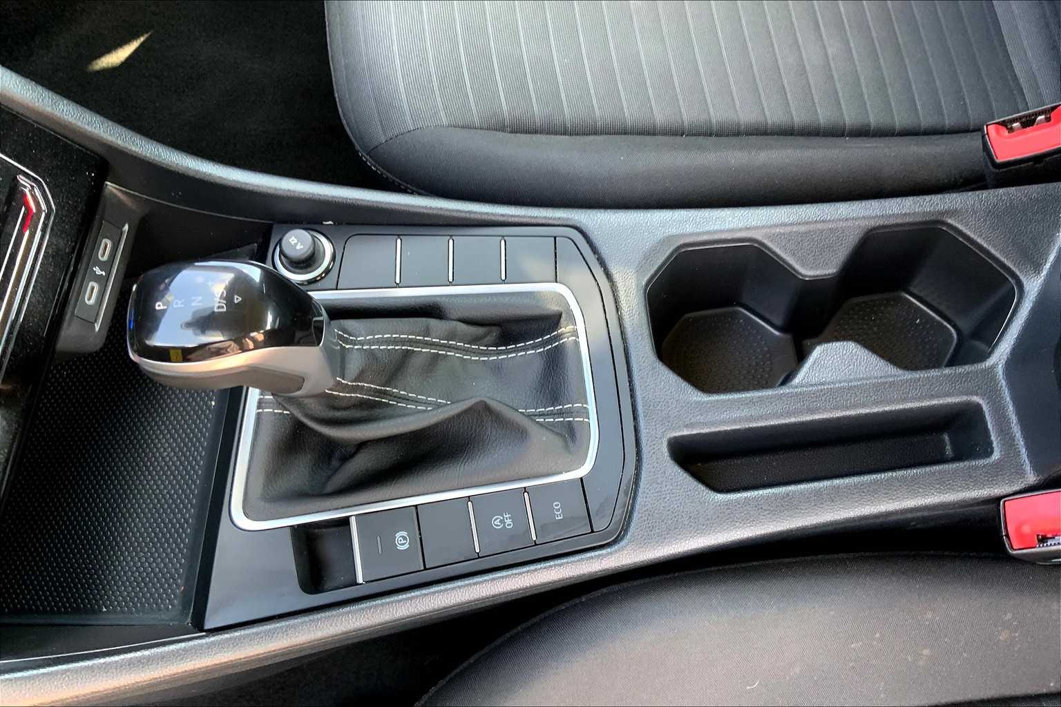 2025 Volkswagen Jetta S photo 13