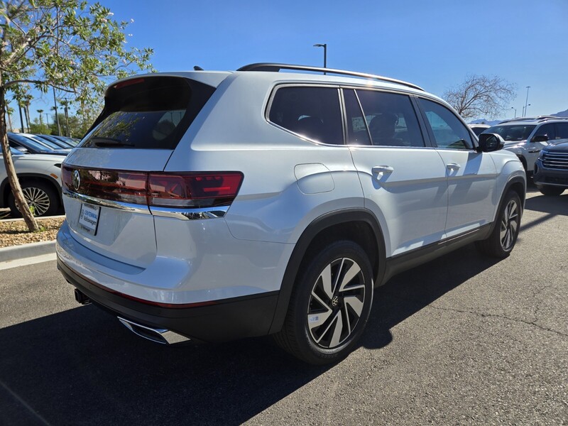 2026 Volkswagen Atlas SE Technology photo 3