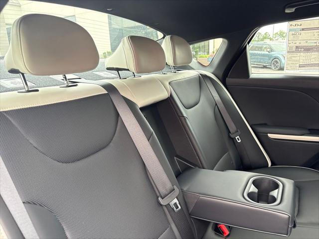 2025 Kia K4 GT-Line photo 19