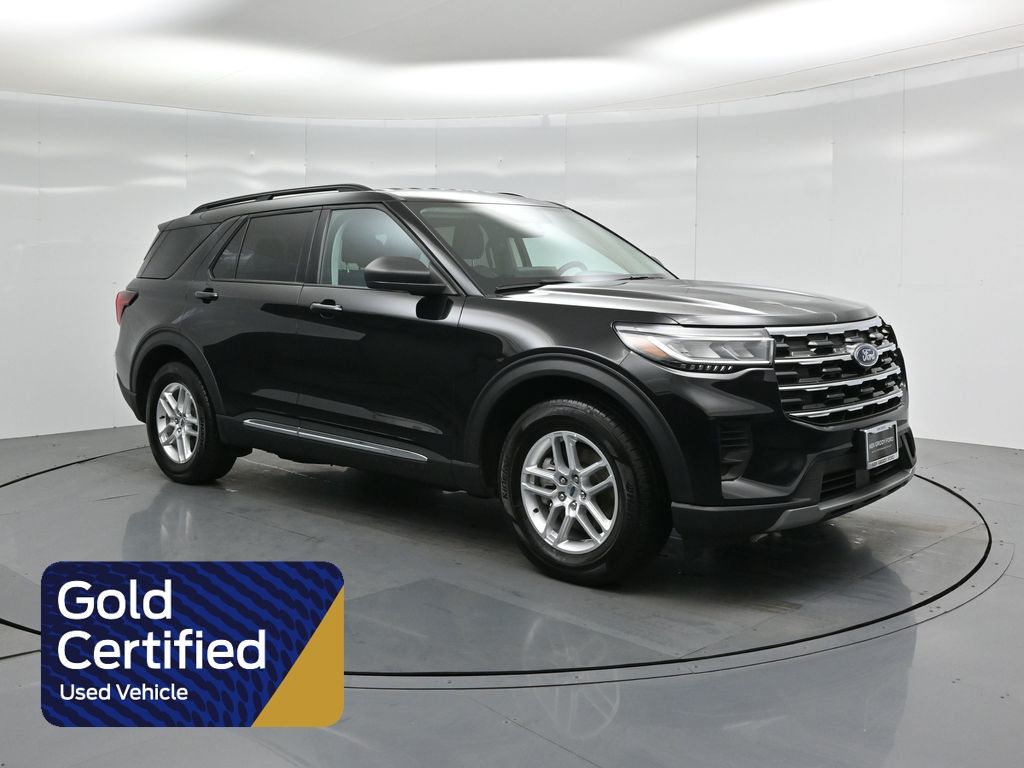 2025 Ford Explorer Active's photo