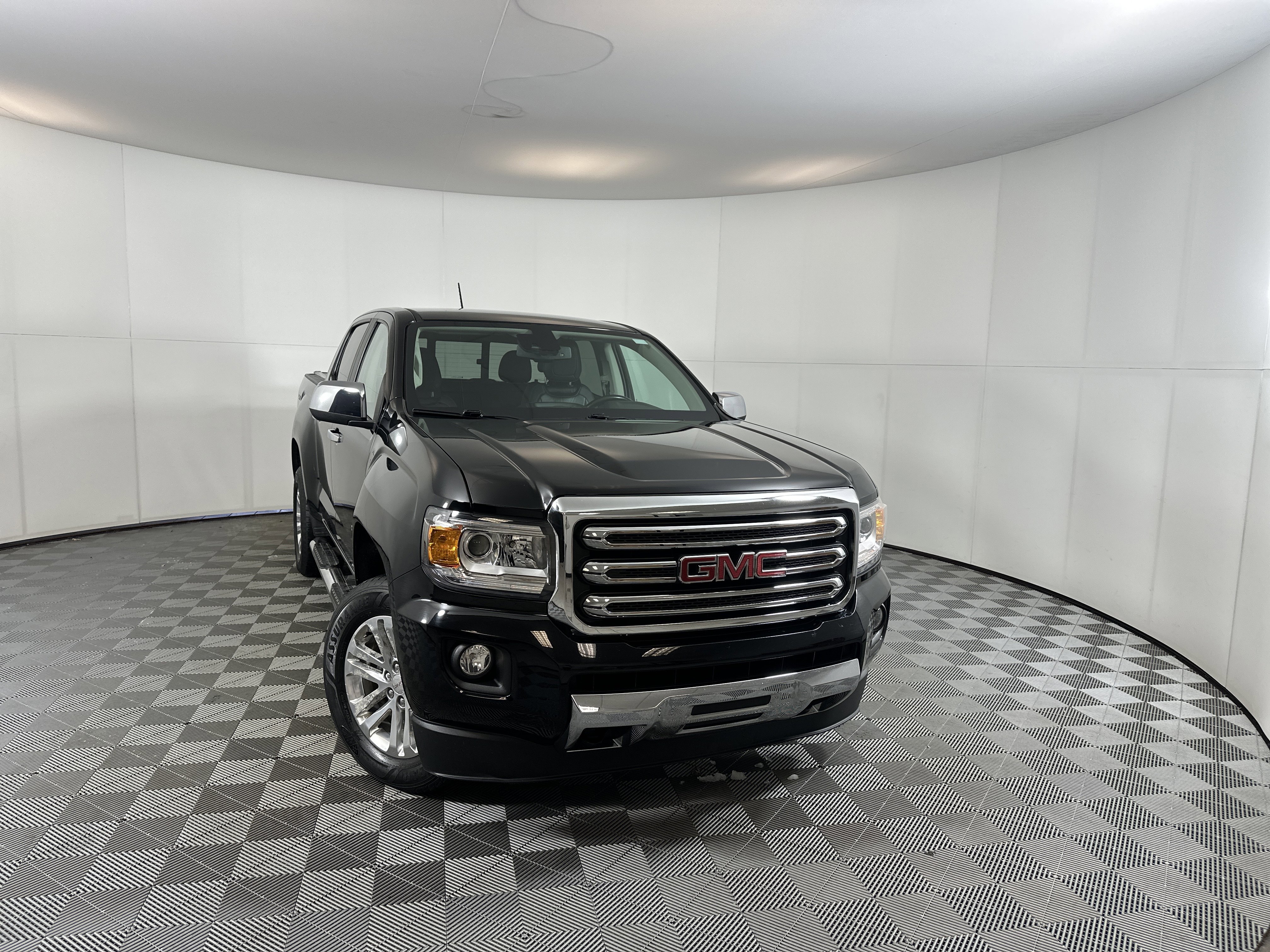 2017 GMC Canyon SLT's photo