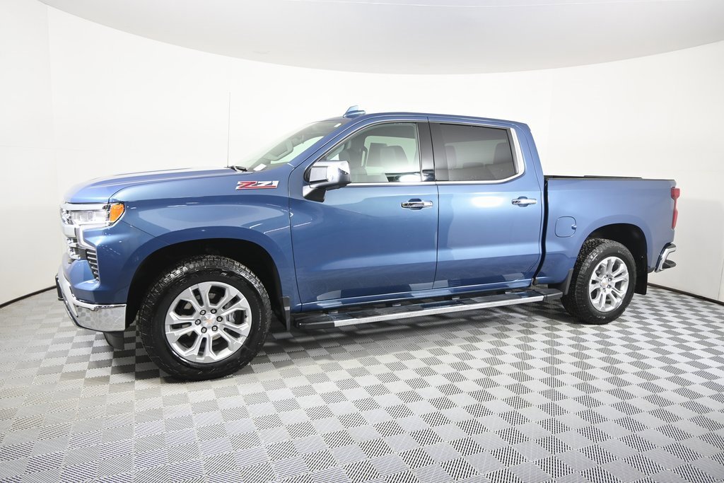 Used 2024 Chevrolet Silverado 1500 LTZ with VIN 1GCUDGED5RZ390452 for sale in Forest Lake, Minnesota