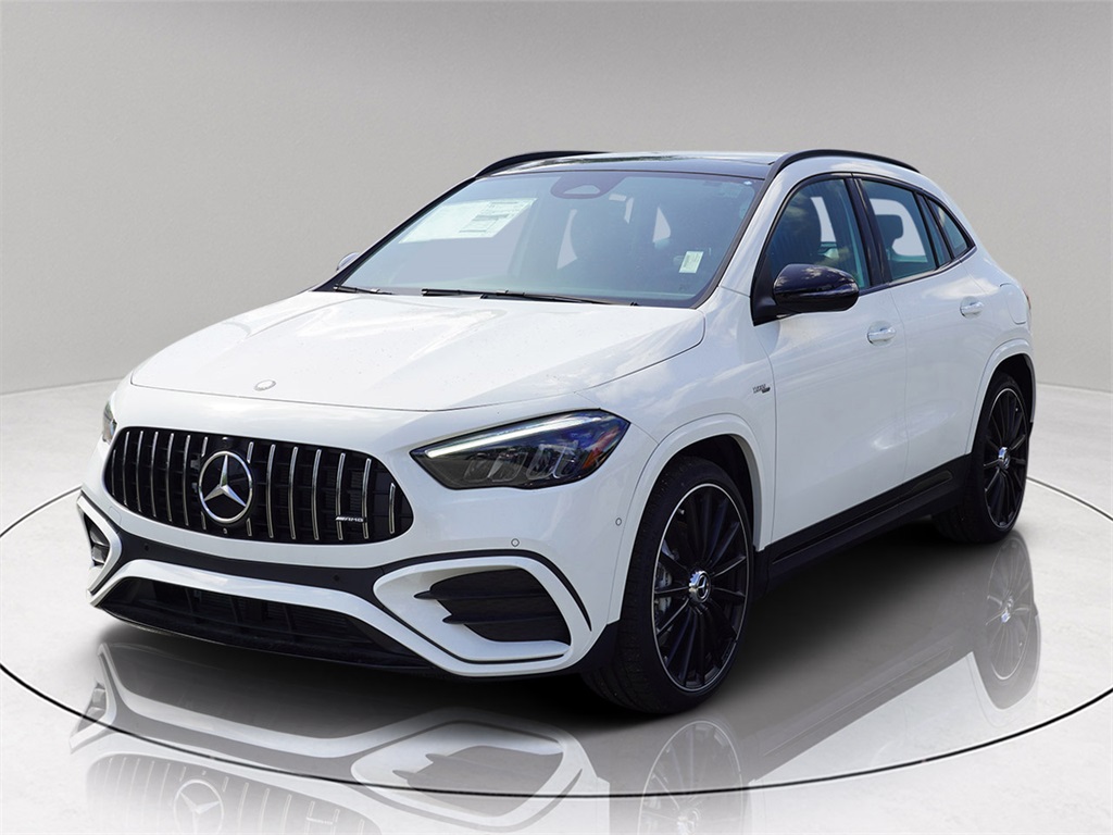 2025 Mercedes Benz GLA AMG 35 4MATIC photo 3