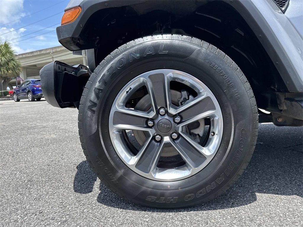 2020 Jeep Wrangler Unlimited Sahara photo 17