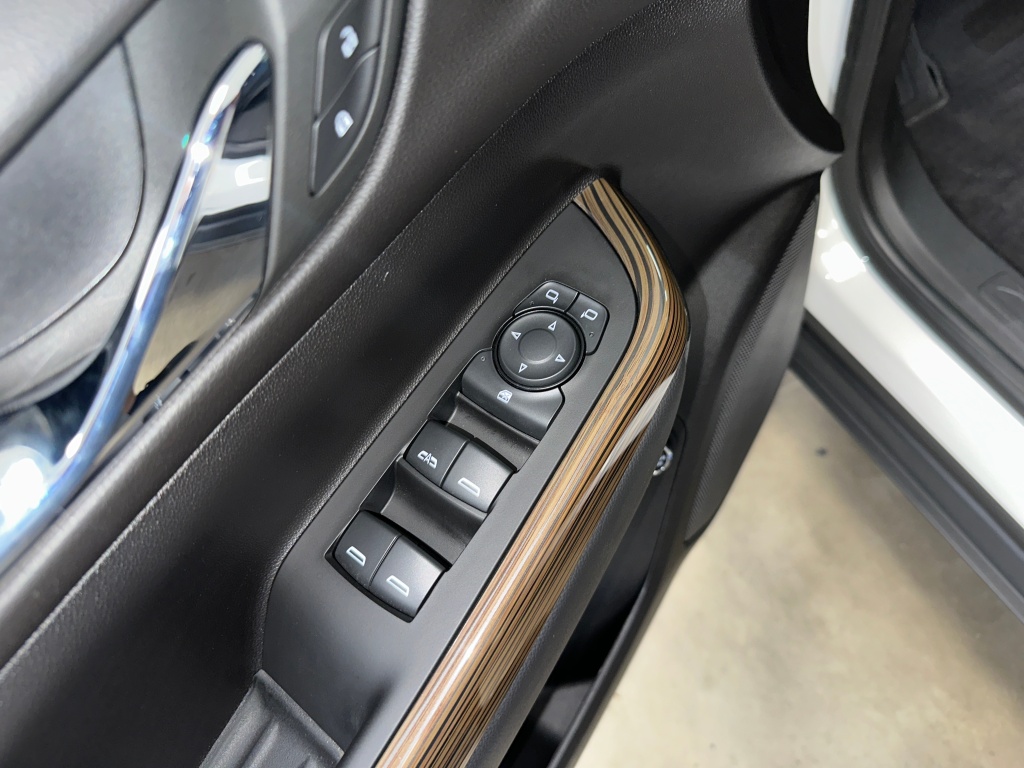 2023 Gmc Acadia SLE photo 4