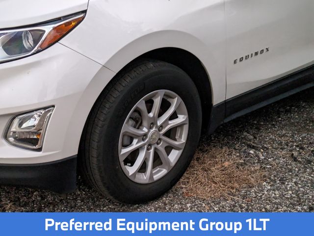 2021 Chevrolet Equinox LT photo 2