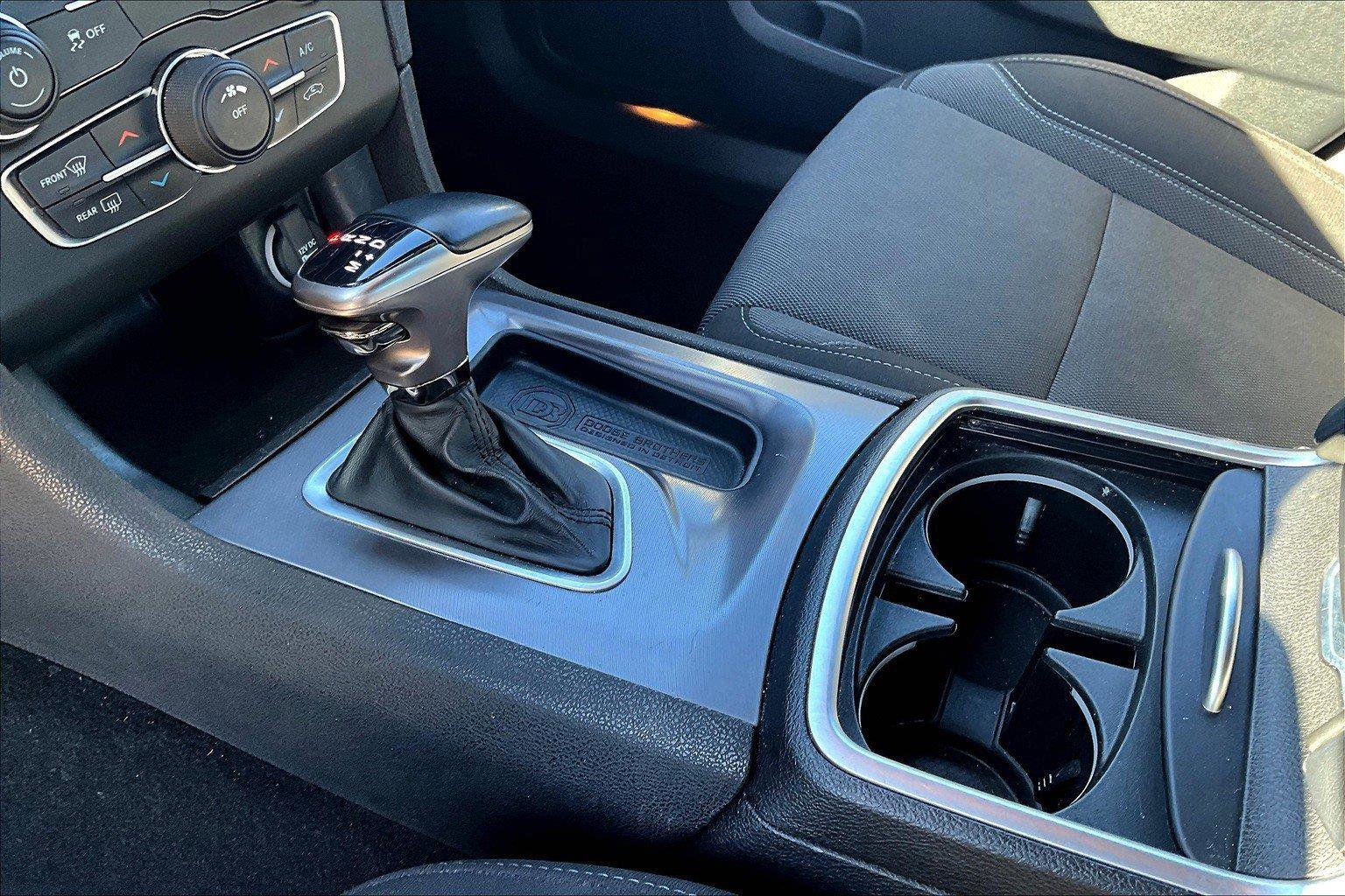 2022 Dodge Charger SXT photo 14