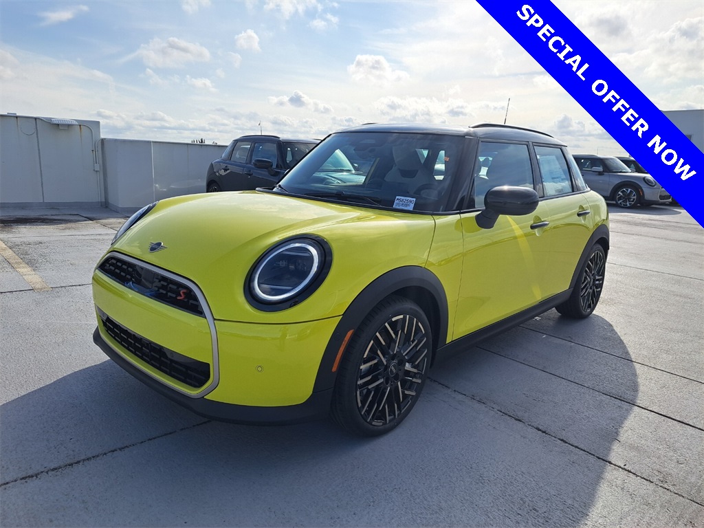 2025 Mini Cooper 4 Door Hardtop Signature photo 7