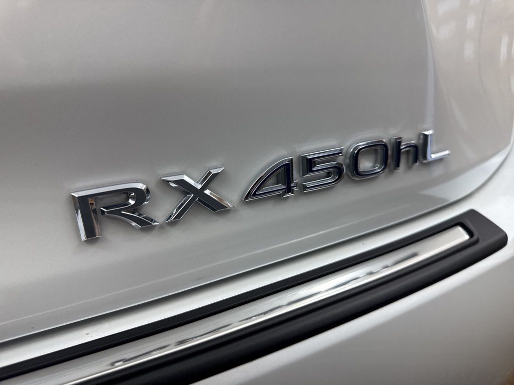 2022 Lexus RX 450hL Luxury photo 24