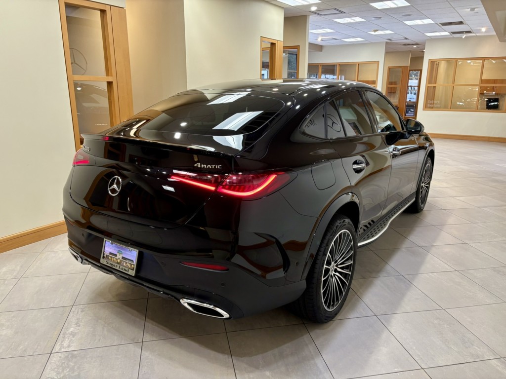 2026 Mercedes Benz GLC 300 4MATIC photo 5