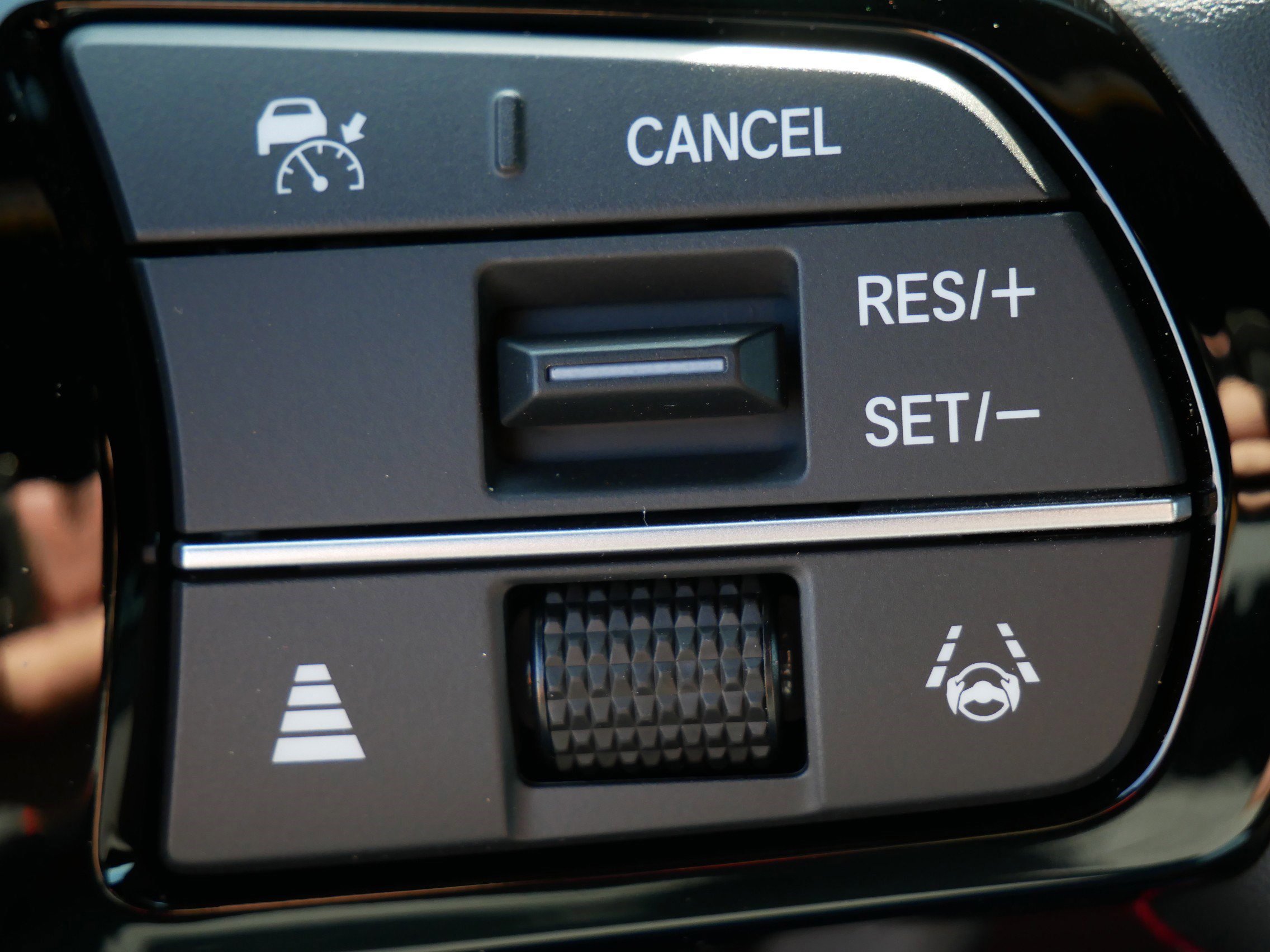 2025 Honda Pilot Black Edition photo 14