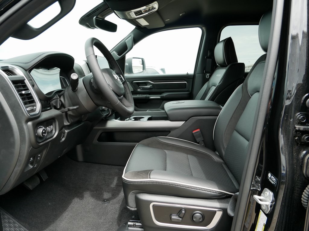2025 Ram 1500 Laramie photo 6
