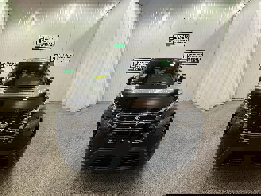 2026 Nissan Rogue SV photo 2