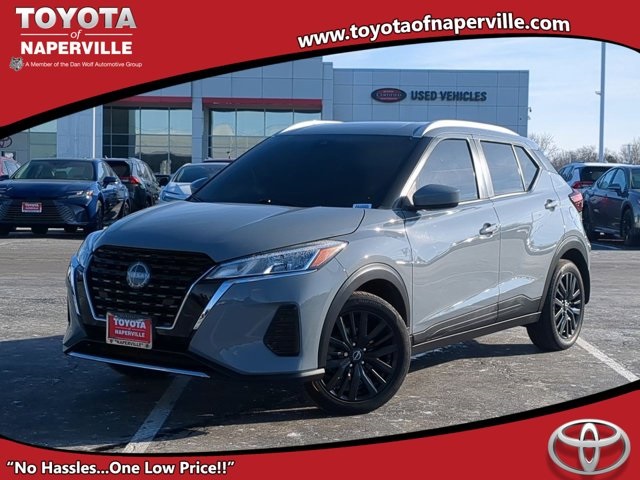 2023 Nissan Kicks SV's photo