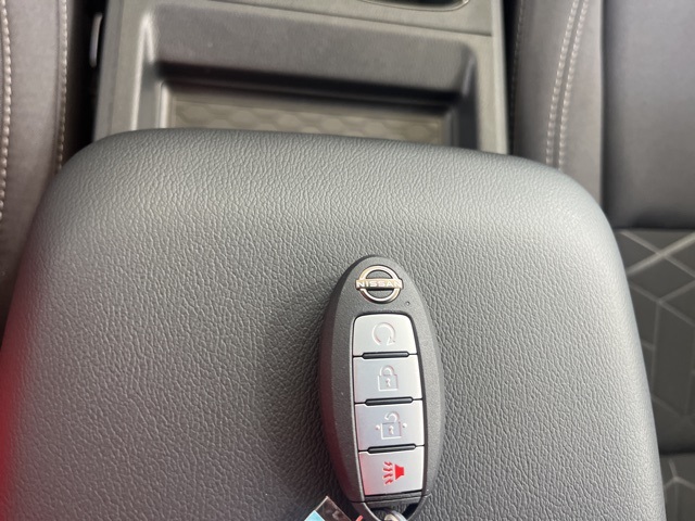 2026 Nissan Frontier Crew Cab SV photo 18